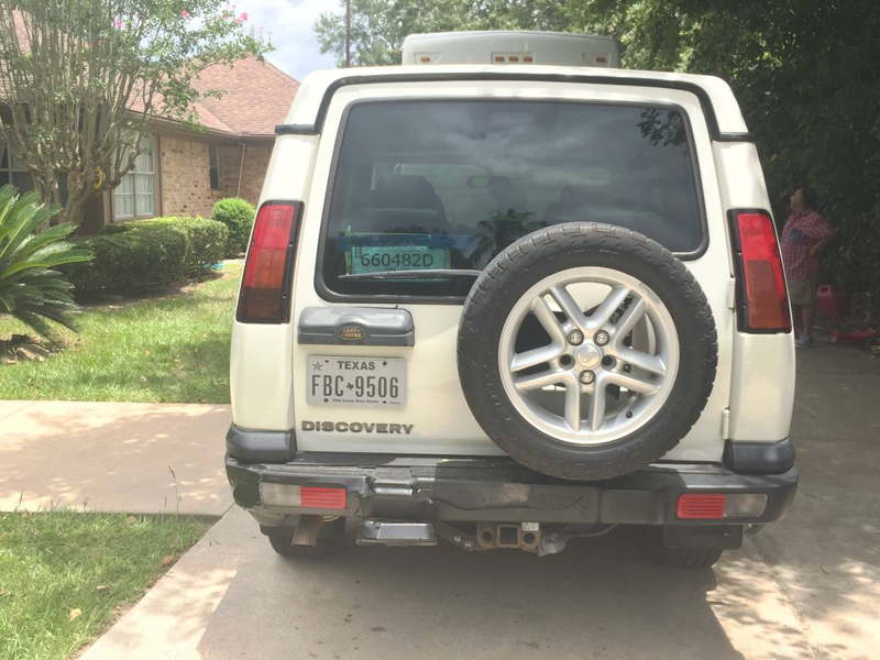 Illustration for article titled At $2,900, Is This 2004 Land Rover Discovery an Amazing Find?